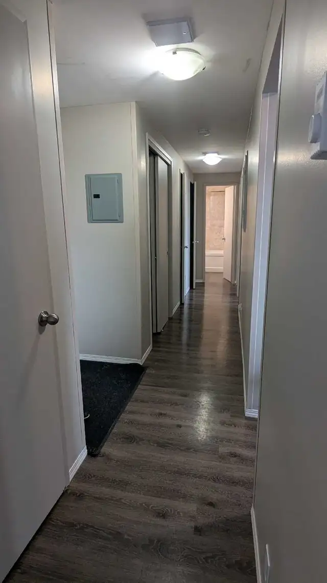 2 Bedroom, $500 off rent, Available Immediately - Photo 5