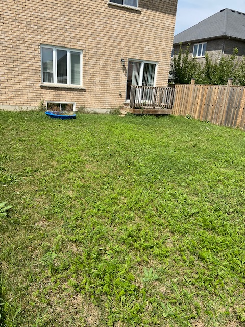 House for sale  - all brick, 9' ceiling, - Hamilton mountain - Photo 2