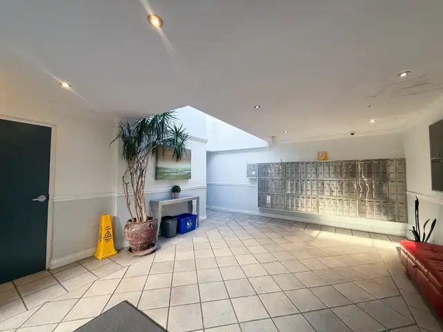 Luxury Fully Renovated Corner Unit with Huge Private Deck & View - Photo 13