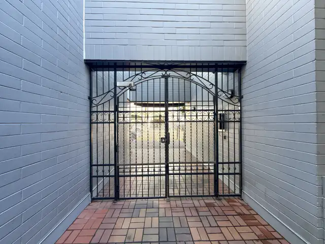 Luxury Fully Renovated Corner Unit with Huge Private Deck & View - Photo 17