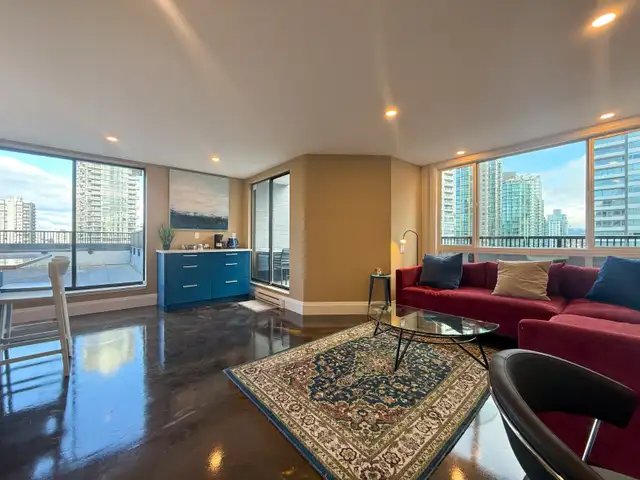 Luxury Fully Renovated Corner Unit with Huge Private Deck & View - Photo 21