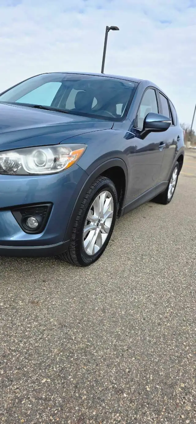 2015 mazda CX-5 GT ( GRAND TOURING AWD SUV)