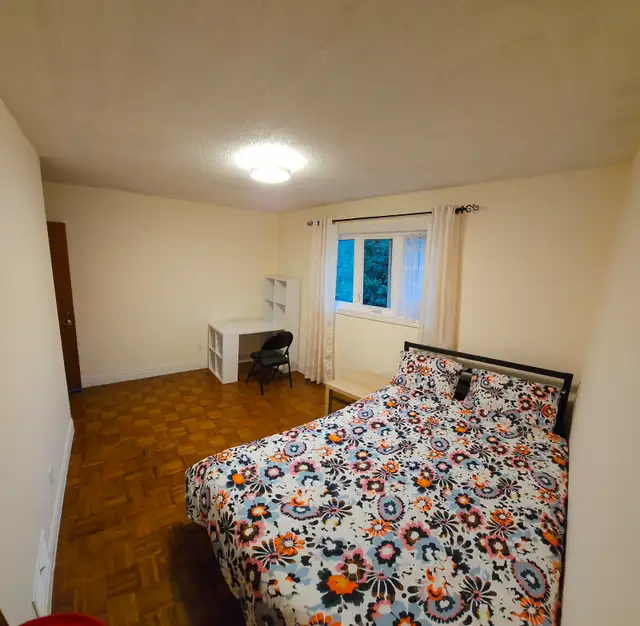 Private Room for rent Utilities included