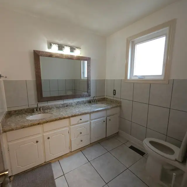 Private Room for rent Utilities included - Photo 6