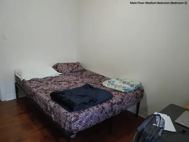 Room near UTSC & Centennial - Photo 2