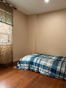 $850-Cozy Room for Rent in Steeles/Bathurst - Photo 3