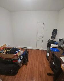 5 ½ près du métro Beaubien, disponible à partir de mai - Photo 3