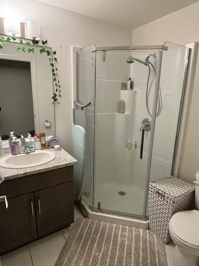 Private room for rent - Photo 2