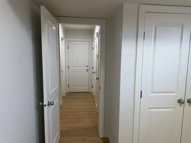 LEGAL 1 BEDROOM BASEMENT FOR RENT! $1200 including utilities - Photo 6