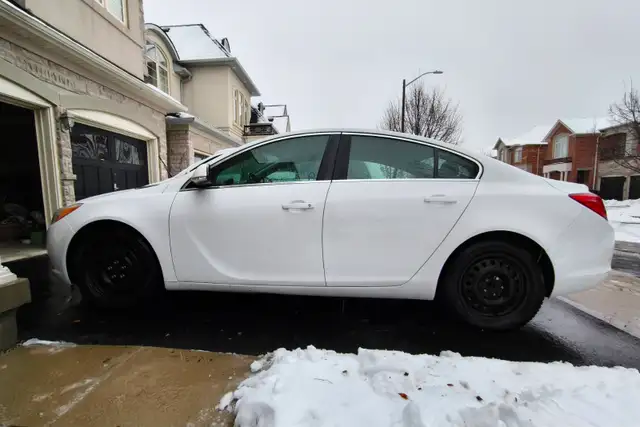 2012 Buick Regal White One Owner Well Maintained