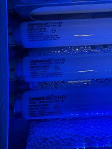 Tanning Lamps - Photo 2