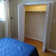 May1-2 Rooms-one w/Bath- 12X12-Merivale/Hunt Club-See VIDEO's - Photo 3