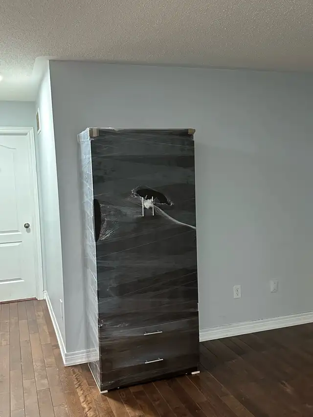 Bedroom Furniture Set - Photo 3