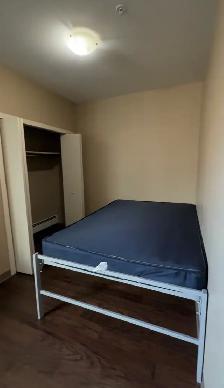 Lease Takeover – Studio - Photo 2