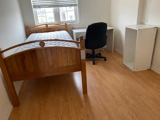 Room for rent at York University Village