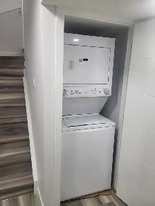 Basement for rent in maple crest - Photo 4