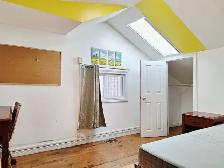 4.20-Sunny Furnished Rm All Included-Near Terminal-Long or Short - Photo 4