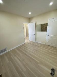 House For Rent at (Finch/Kipling) (Etobicoke) - Photo 5