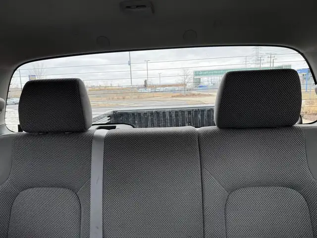 2010 Nissan Frontier 2010 NISSAN FRONTIER ,  AUTOMATIQUE ,    PO - Photo 7