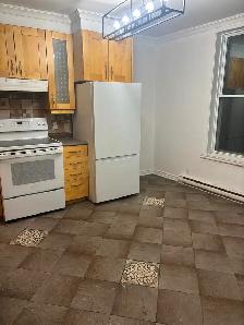 Grand 3 1/2 à Homa avec electros et internet haute vitesse au 3e - Photo 2