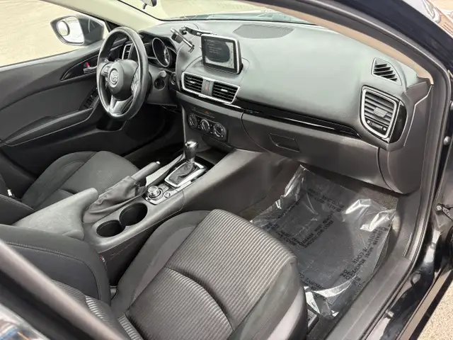 2014 Mazda Mazda3 GS-SKY - Photo 11