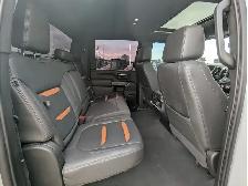 2023 GMC Sierra 3500HD AT4 6.6L V8/Touch Nav/Sunroof/Camera - Photo 21