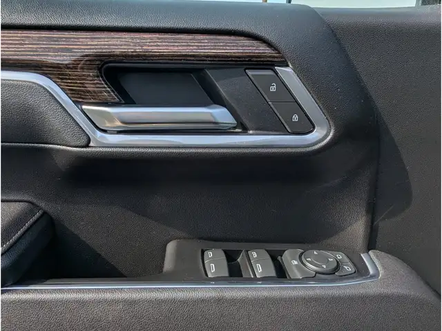 2025 GMC Sierra 1500 Elevation 3.0L I6/Touch Nav/Backup Camera - Photo 13