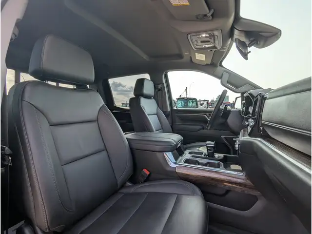 2025 GMC Sierra 1500 Elevation 3.0L I6/Touch Nav/Backup Camera - Photo 22