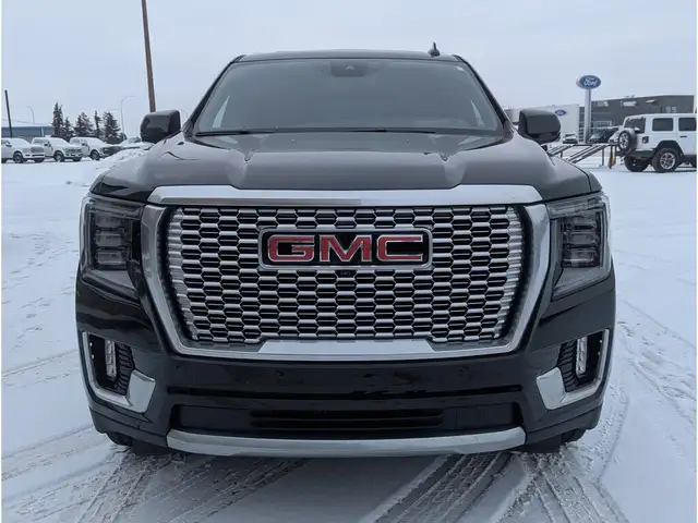 2023 GMC Yukon Denali 6.2L V8/Touch Nav/Pano/Camera - Photo 6