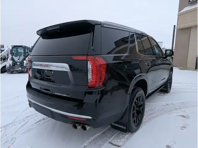 2023 GMC Yukon Denali 6.2L V8/Touch Nav/Pano/Camera - Photo 9