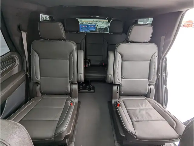 2023 GMC Yukon Denali 6.2L V8/Touch Nav/Pano/Camera - Photo 21