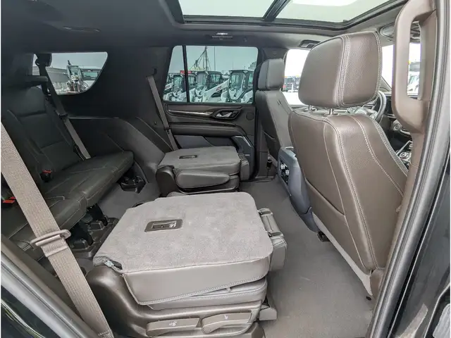2023 GMC Yukon Denali 6.2L V8/Touch Nav/Pano/Camera - Photo 23