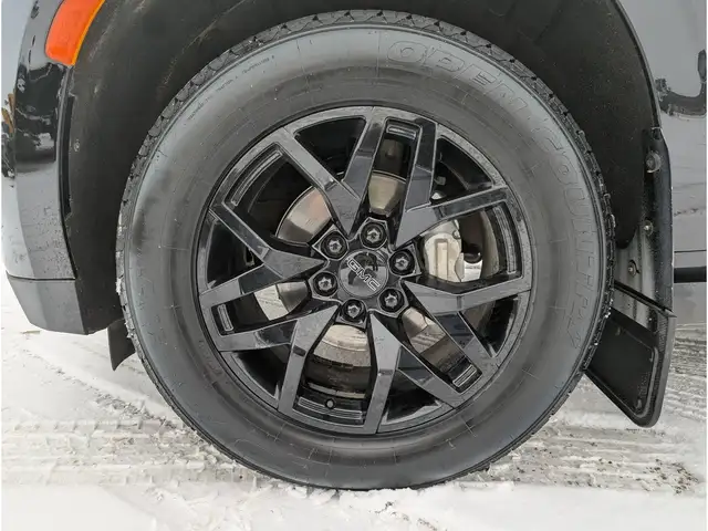 2023 GMC Yukon Denali 6.2L V8/Touch Nav/Pano/Camera - Photo 26