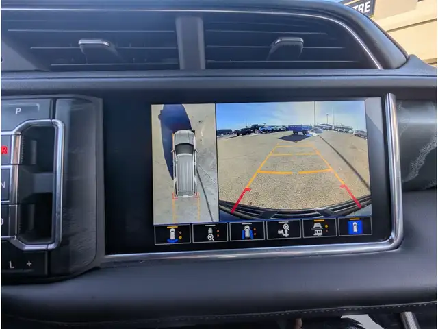 2022 GMC Yukon Denali 3.0L I6/Touch Nav/Backup Cam/Heated Seats - Photo 3