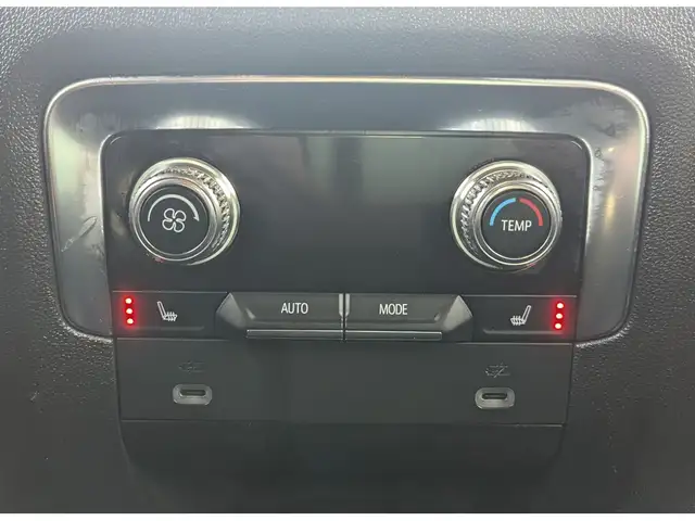 2022 GMC Yukon Denali 3.0L I6/Touch Nav/Backup Cam/Heated Seats - Photo 19