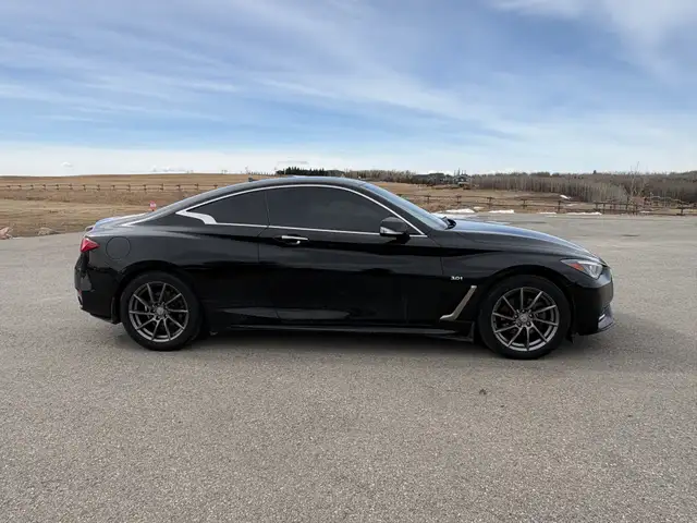 2017 Infiniti Q60 3.0t AWD