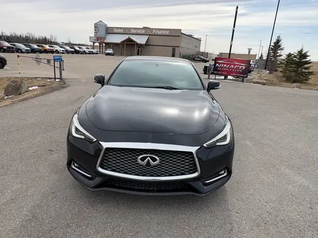 2017 Infiniti Q60 3.0t AWD - Photo 4