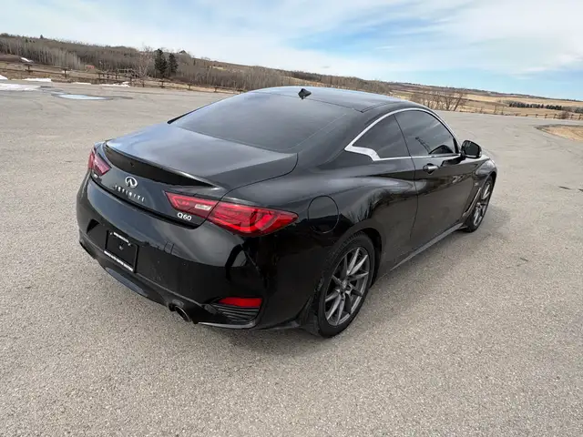 2017 Infiniti Q60 3.0t AWD - Photo 8