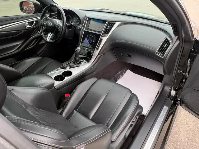 2017 Infiniti Q60 3.0t AWD - Photo 24