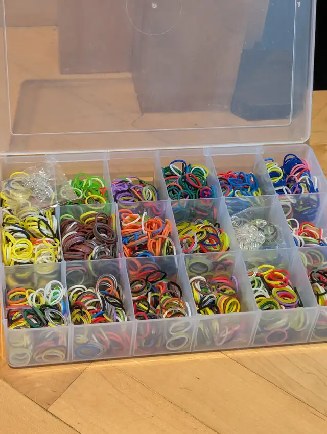 Never Used Rainbow Loom Rubber Bands Refill Kit - Photo 3