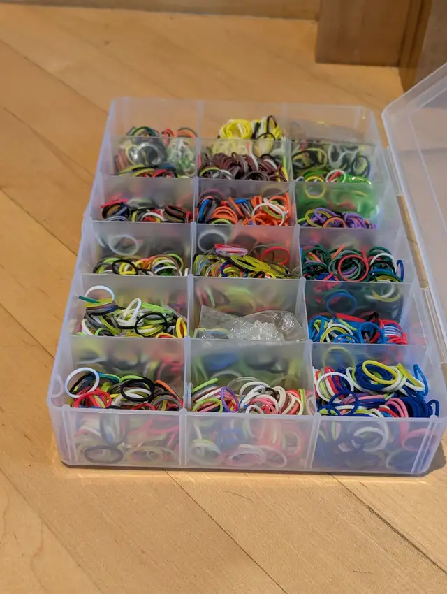 Never Used Rainbow Loom Rubber Bands Refill Kit - Photo 4