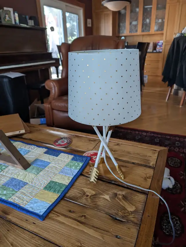 Very Nice Hunger Games Arrow Table Lamp