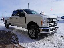 2024 Ford F-350 XLT 4WD Crew Cab 8' Box RARE AND POWERFUL!! - Photo 10