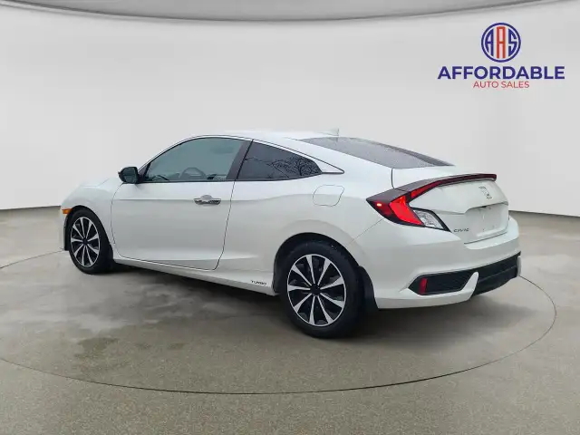 2017 Honda Civic Touring - Photo 3