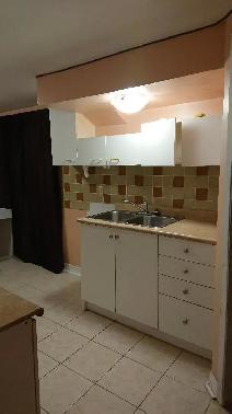 One Bedroom Basement Apartment - Photo 5