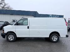 2018 Chevrolet Express - Photo 3