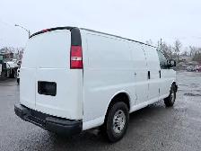 2018 Chevrolet Express - Photo 6