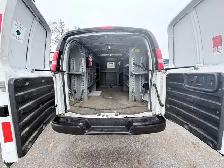 2018 Chevrolet Express - Photo 10