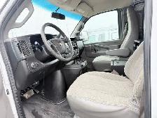 2018 Chevrolet Express - Photo 18