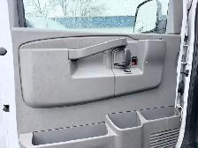 2018 Chevrolet Express - Photo 25